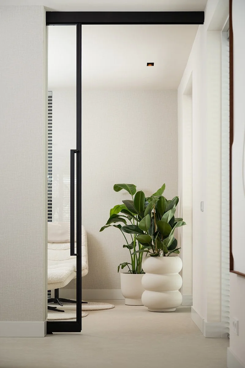  Interieurfotograaf binnenhuis stalen deur 