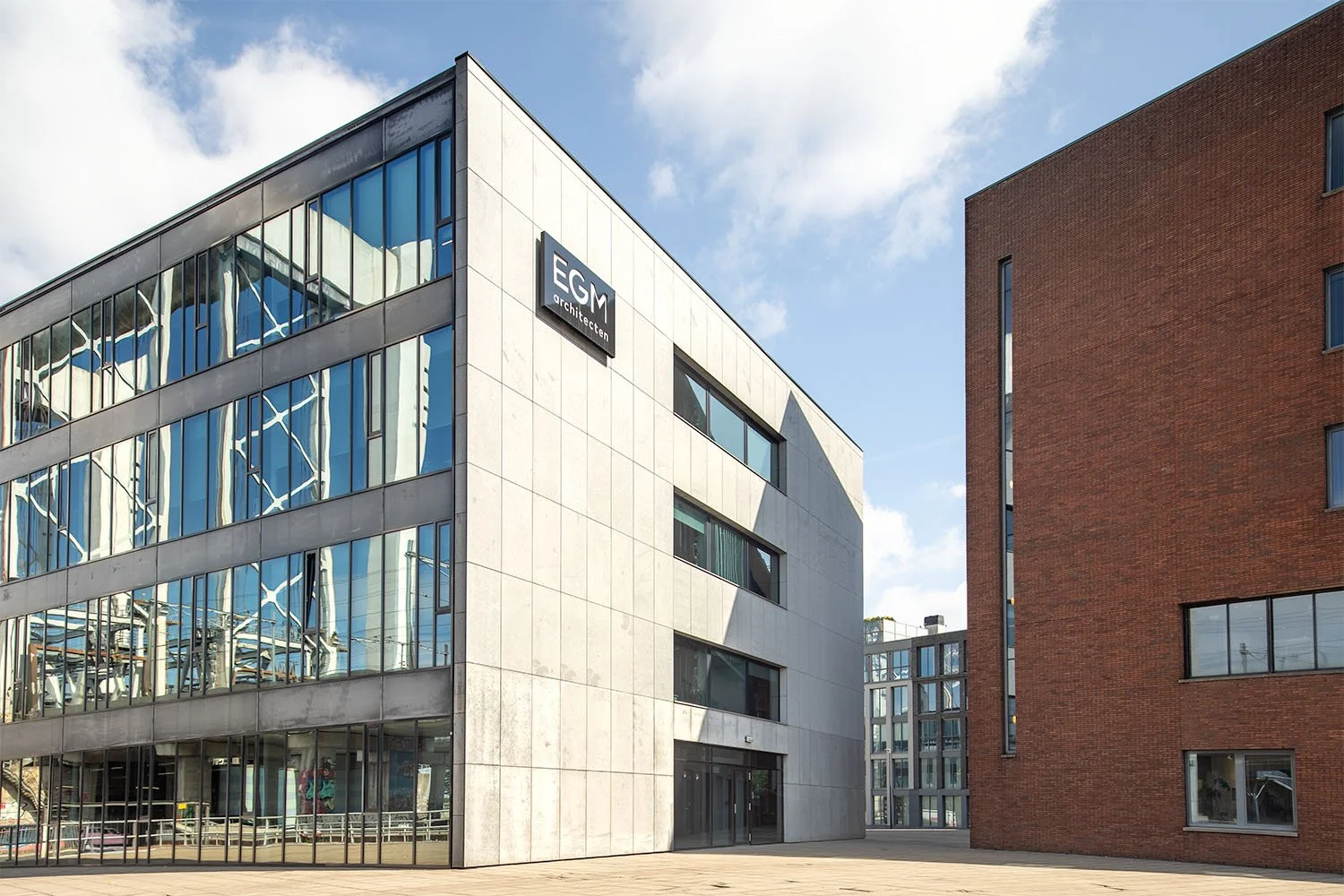 bedrijfspand laten fotograferen door professionele vastgoed fotograaf uit enschede