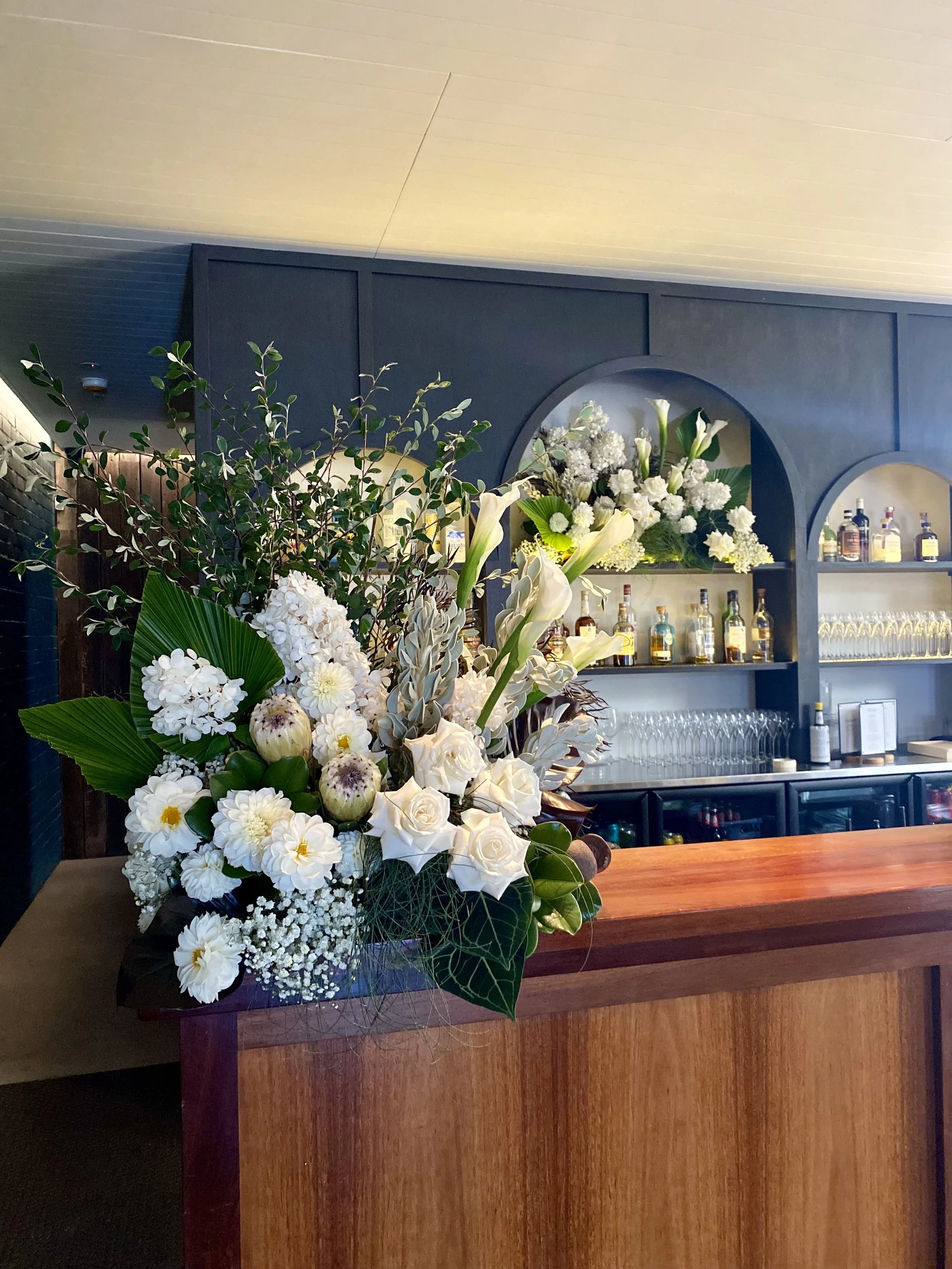 Guildhall bar wedding white flowers.jpg
