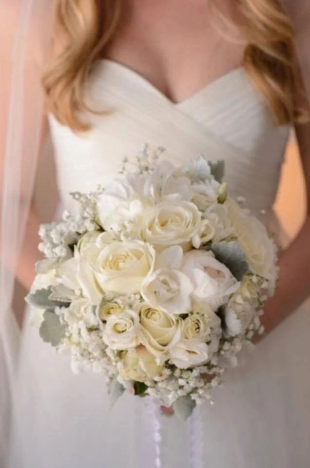 Ana Bouquet.jpg