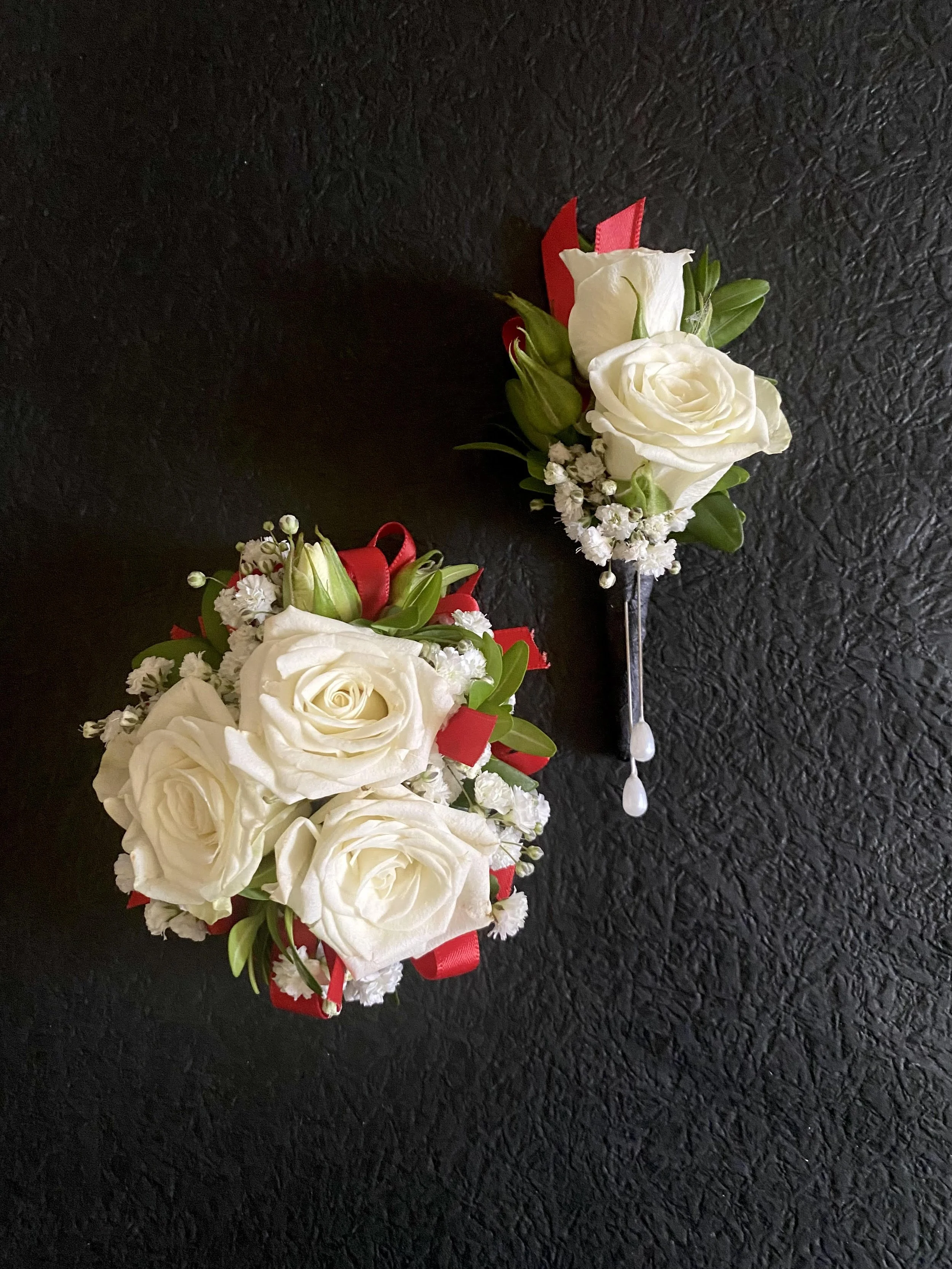 school-ball-flowers-perth-corsages-buttonholes-wild-heart-flowers