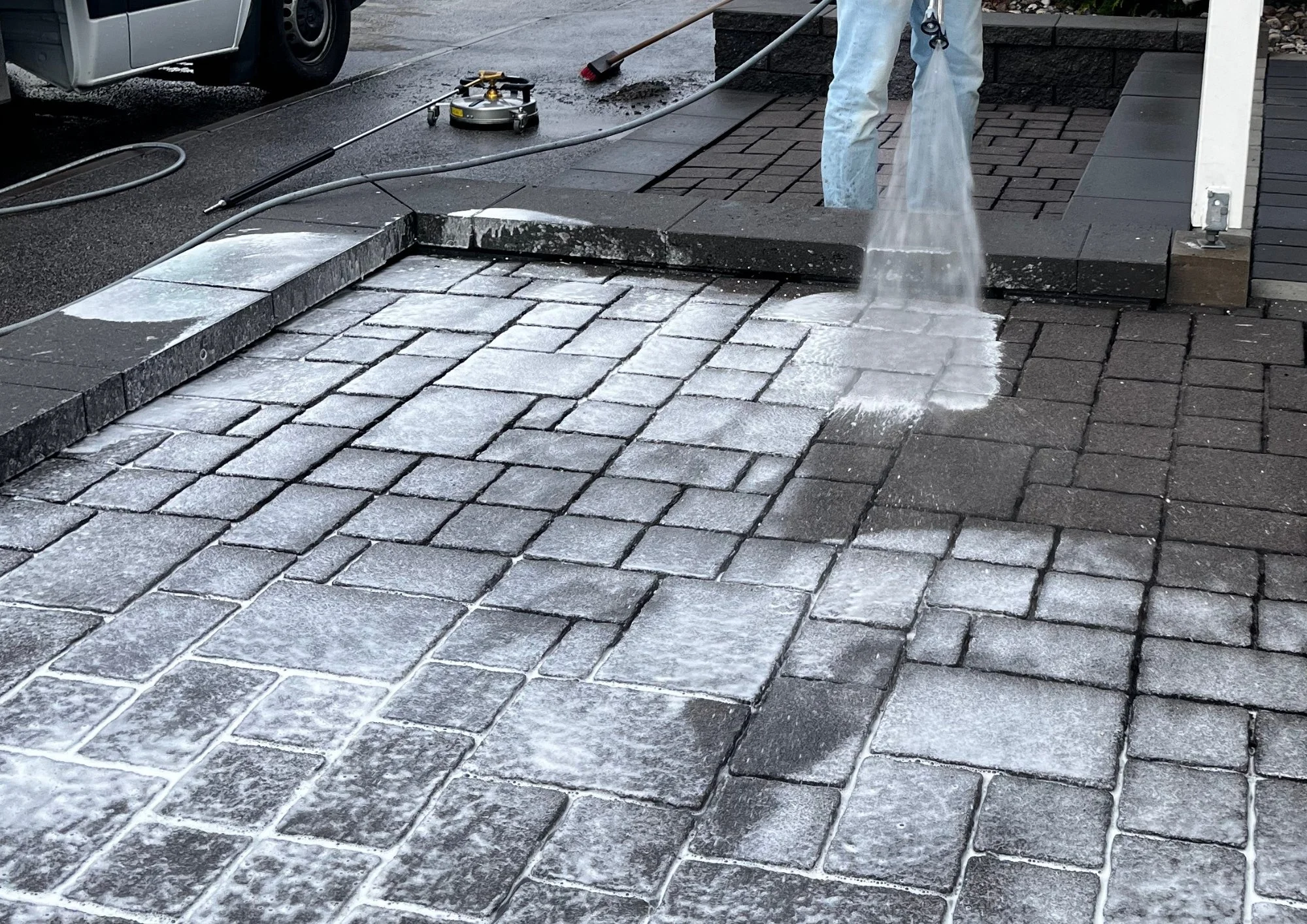 Professionell rengöring av stenplattor