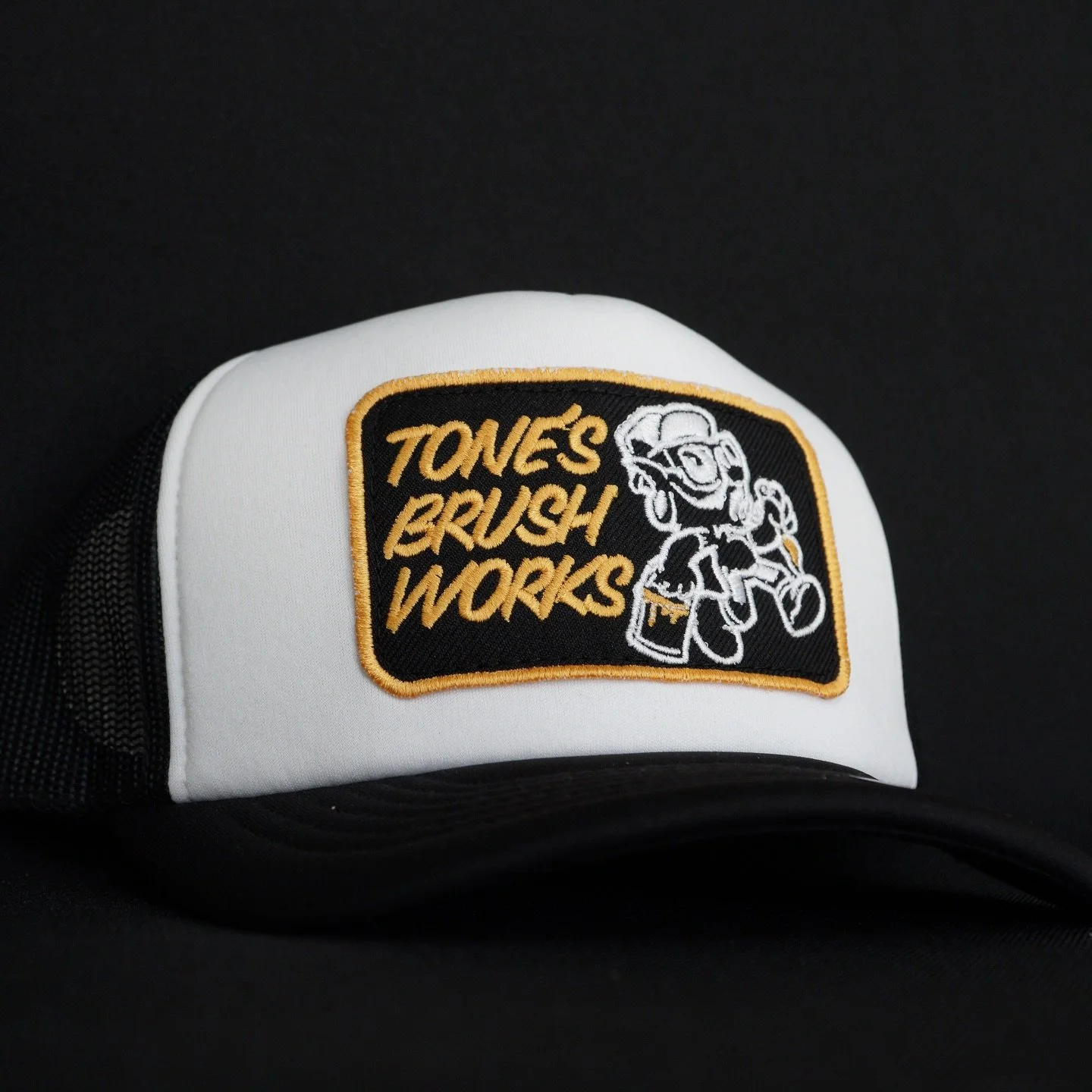 Couple of variations for @tones.brush.works 

Embroidered patch sewn on

Leather patch sewn on

Crafted in Tamworth worn everywhere.

#hatsofinstagram #headwear #leathercraft #embroidery #customized #western #country #truckercap #snapback #nsw