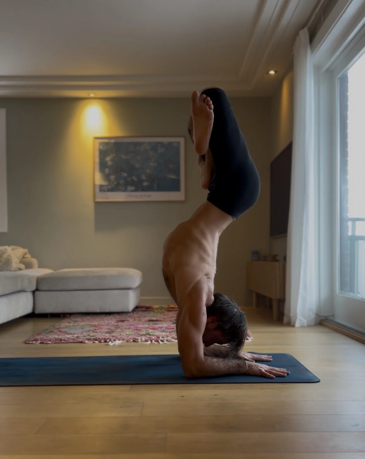 How to Karandavasana