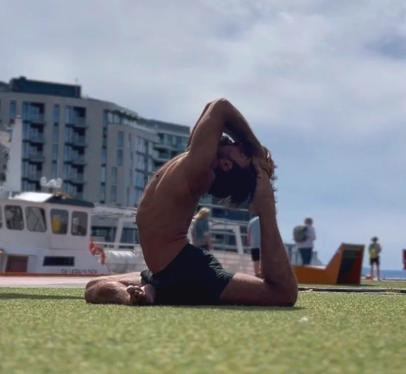 How to Eka Pada Rajakapotasana