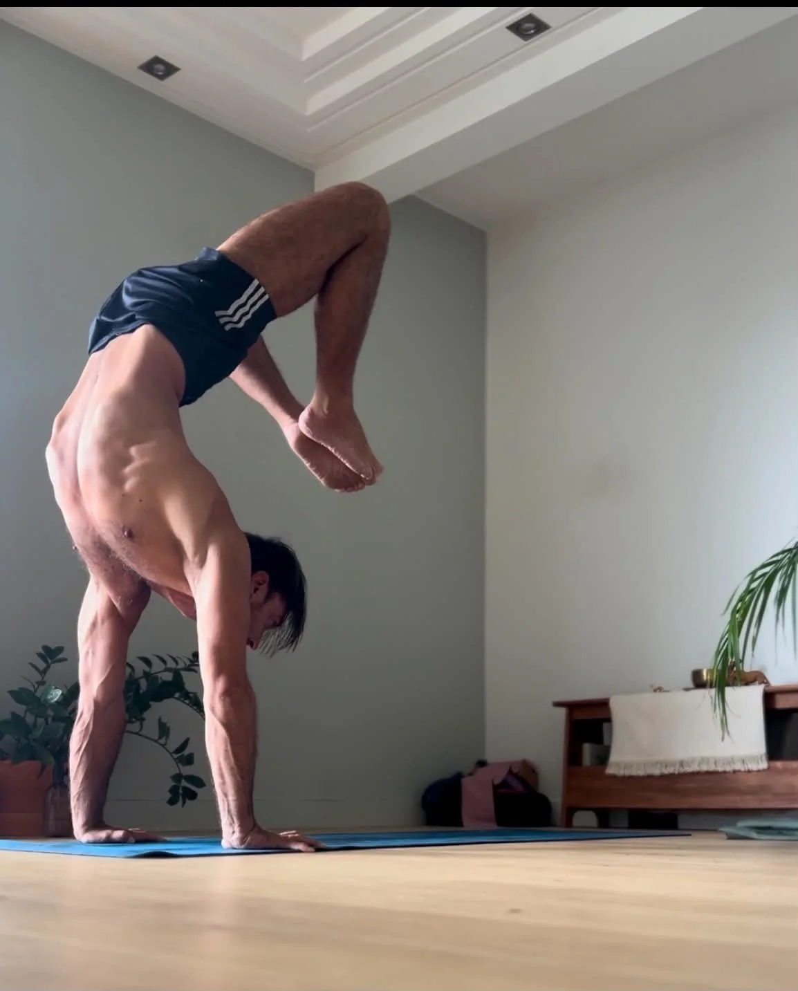 Vrschikasana B