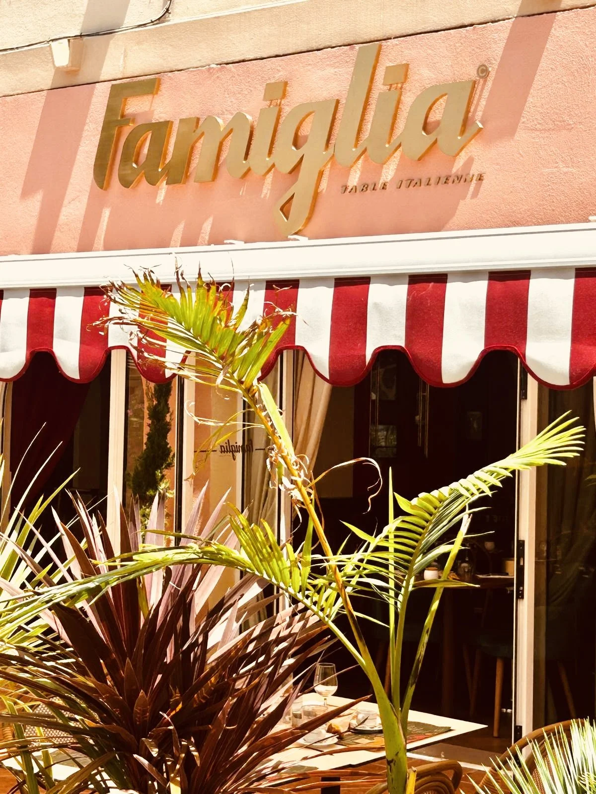 FAMIGLIA - CARQUEIRANE