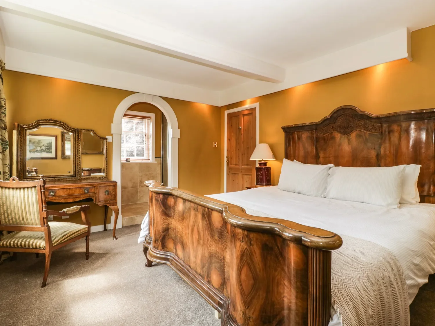 Super King with Shower.webp