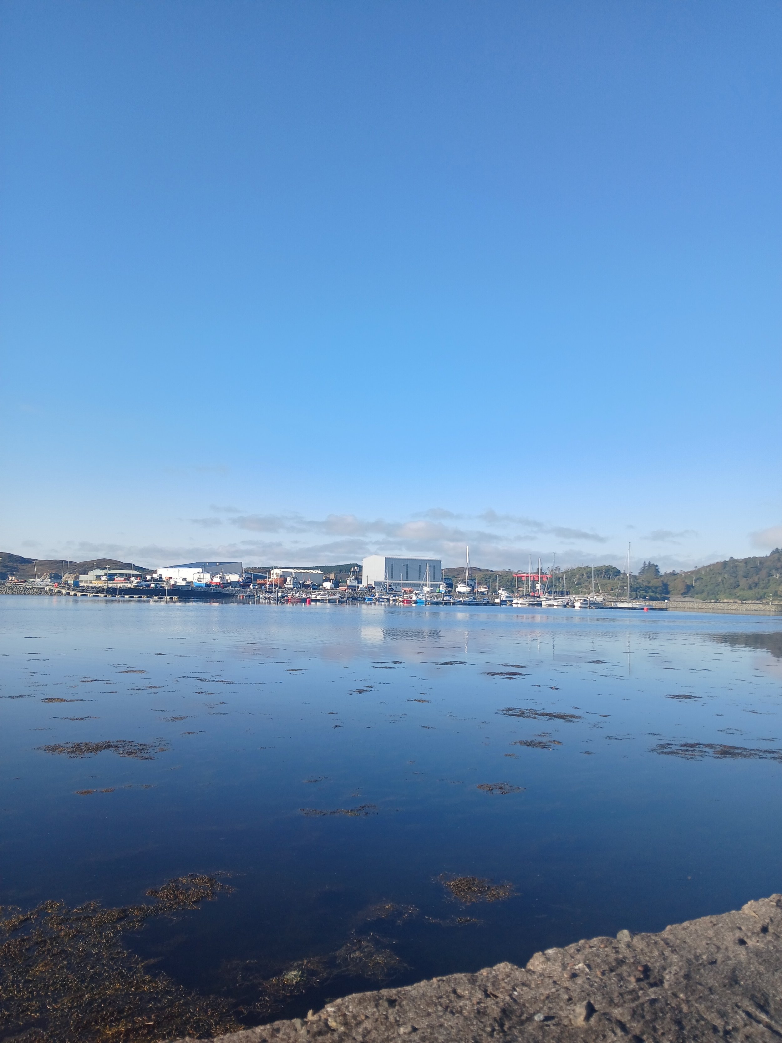 seaview-cottage-hebrides-daytime-marina-view.jpeg