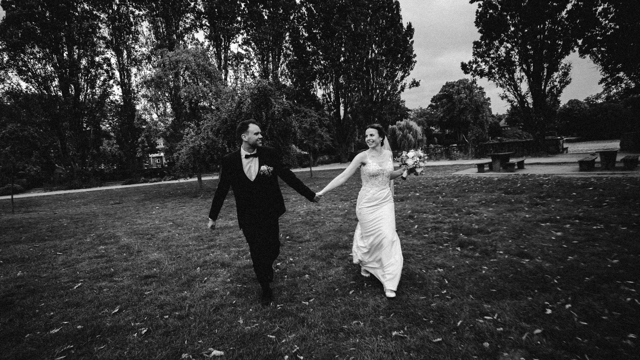 250905_HOCHTZEIT_Nadine-und-Jan-300.jpg