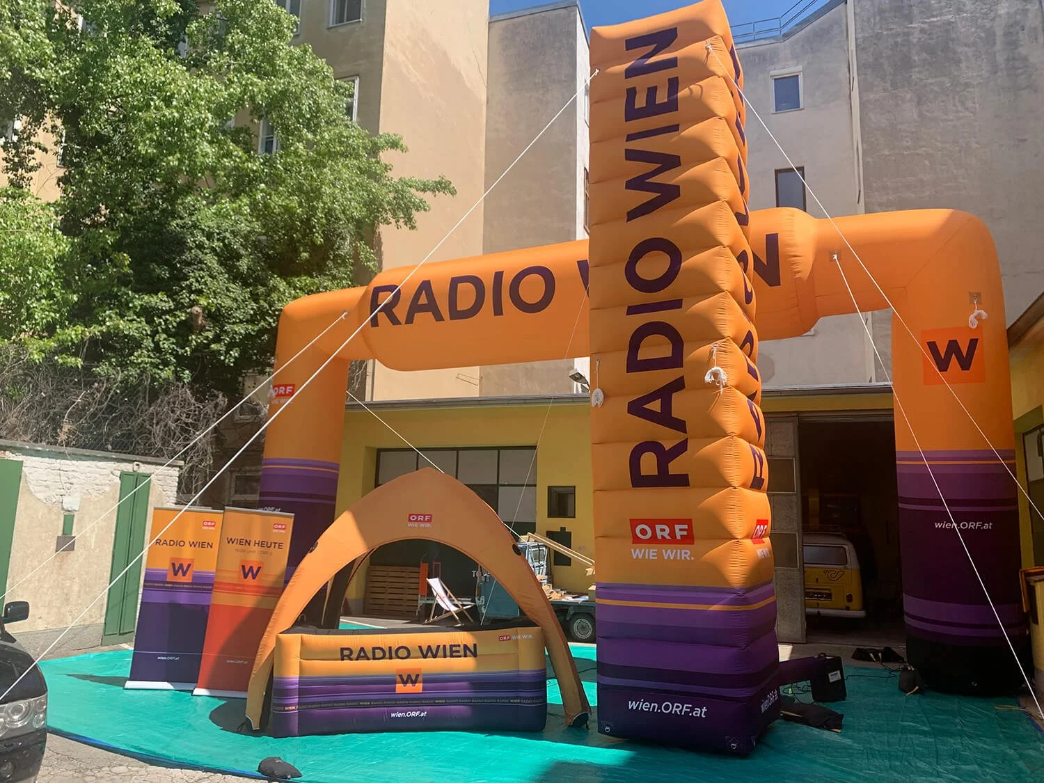 Inflatables für Radio Wien