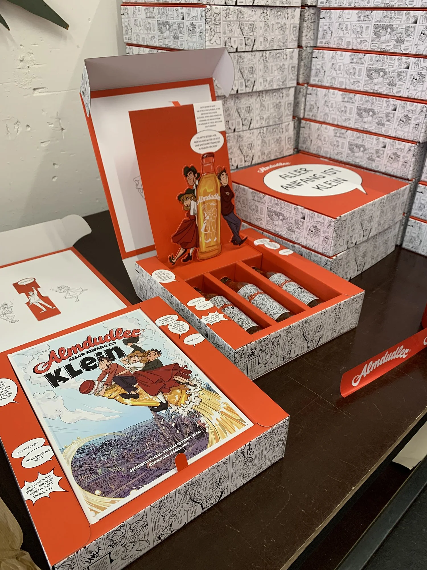 Comicbücher für Almdudler