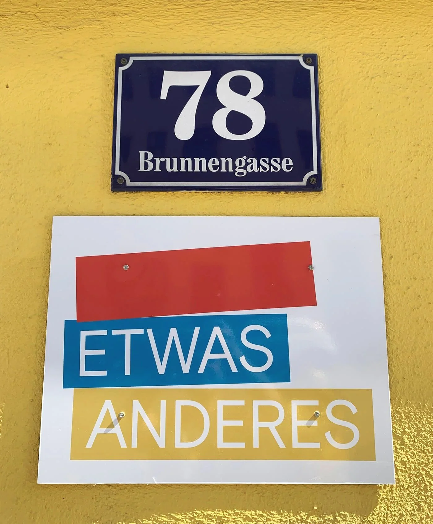 Etwas Anderes Kontakt
