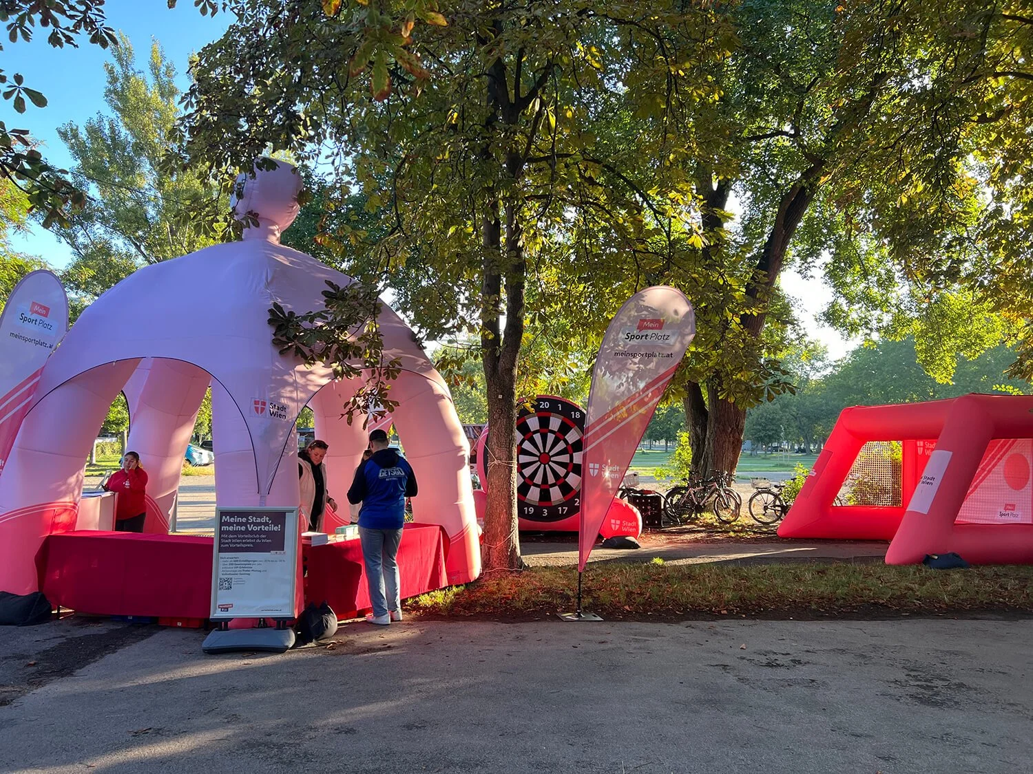 Messestand mit Werbemittel