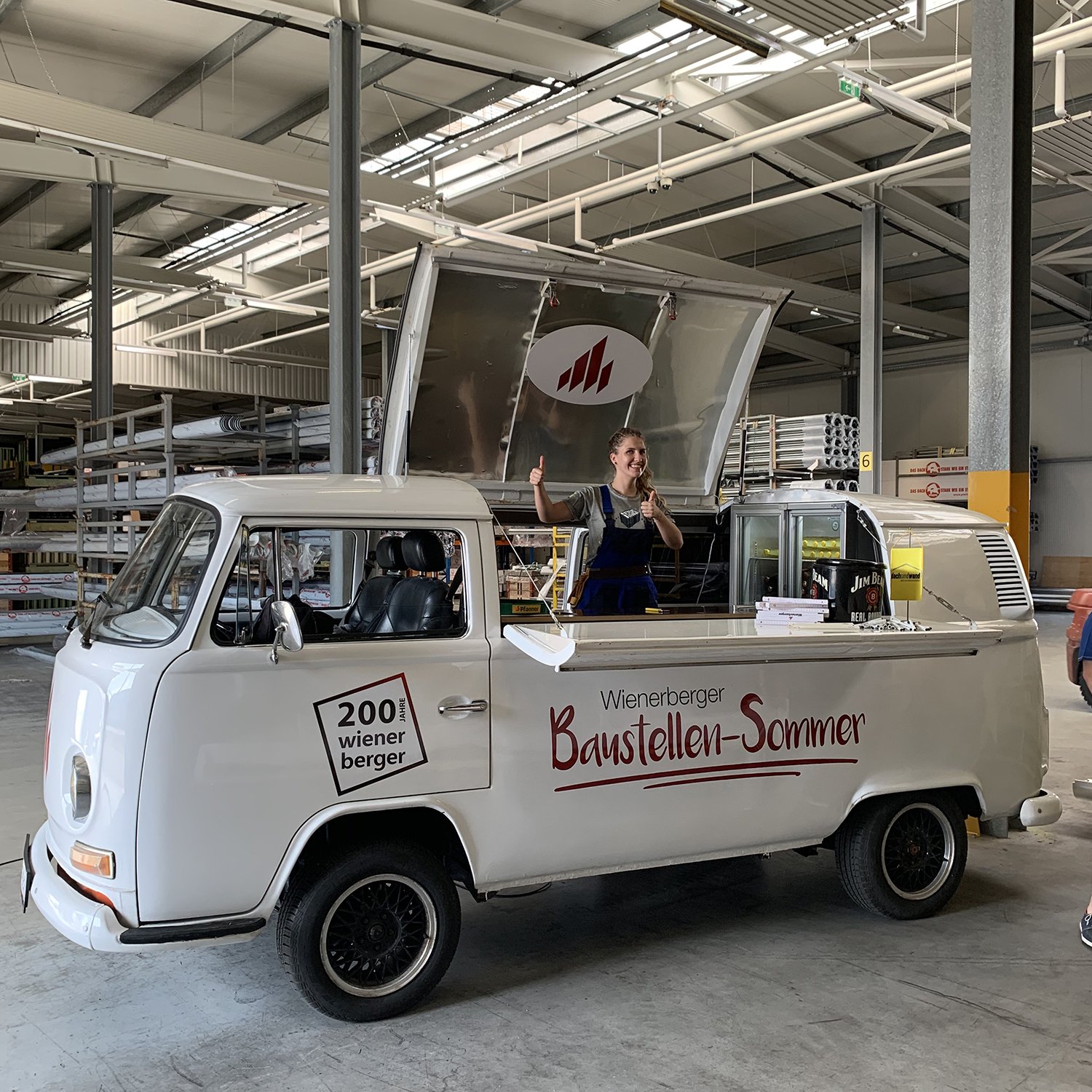 Gebrandete VW Bulli Bar als Werbemittel