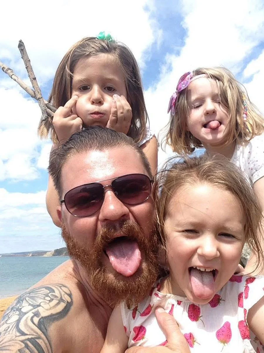 dad with his children