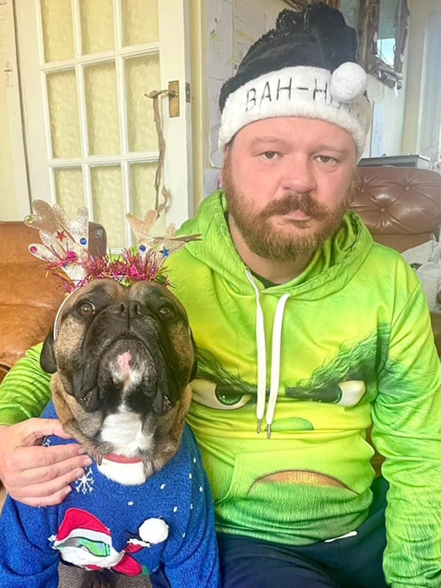 grumpy grinch and dog