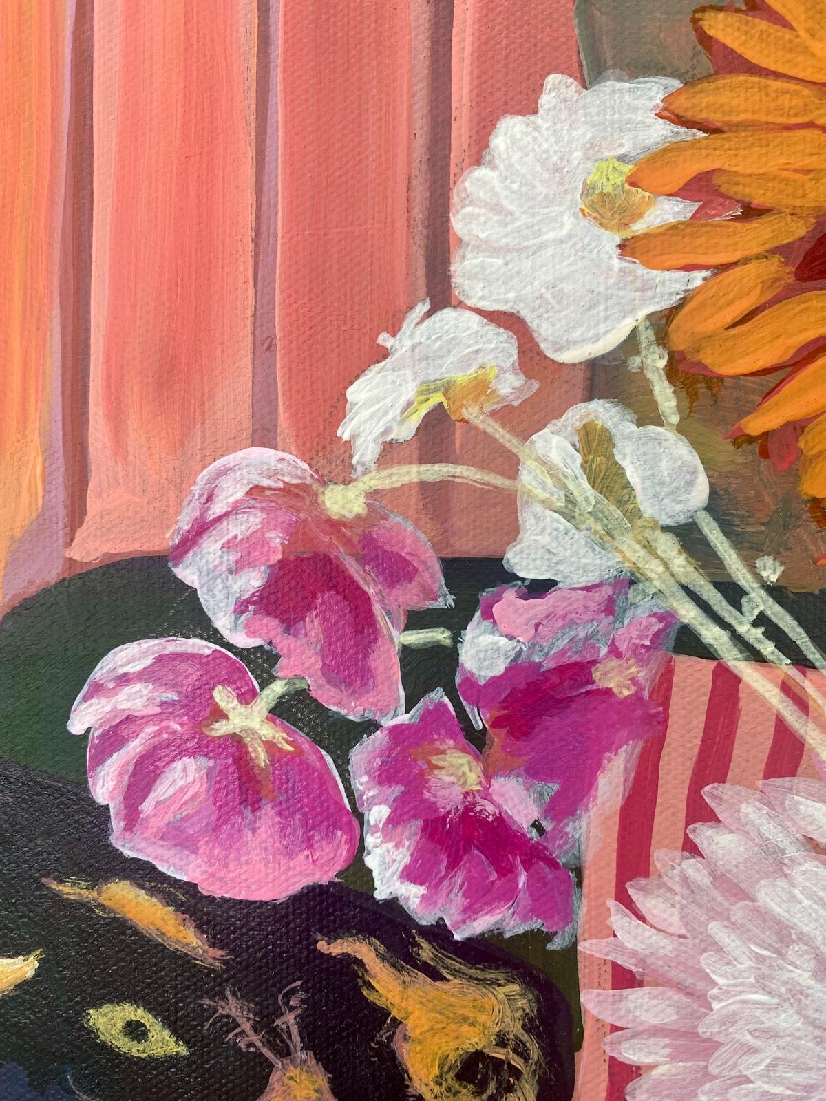 Peinture de fleurs colorées, incluant des fleurs roses et blanches sur un fond rouge orangé.