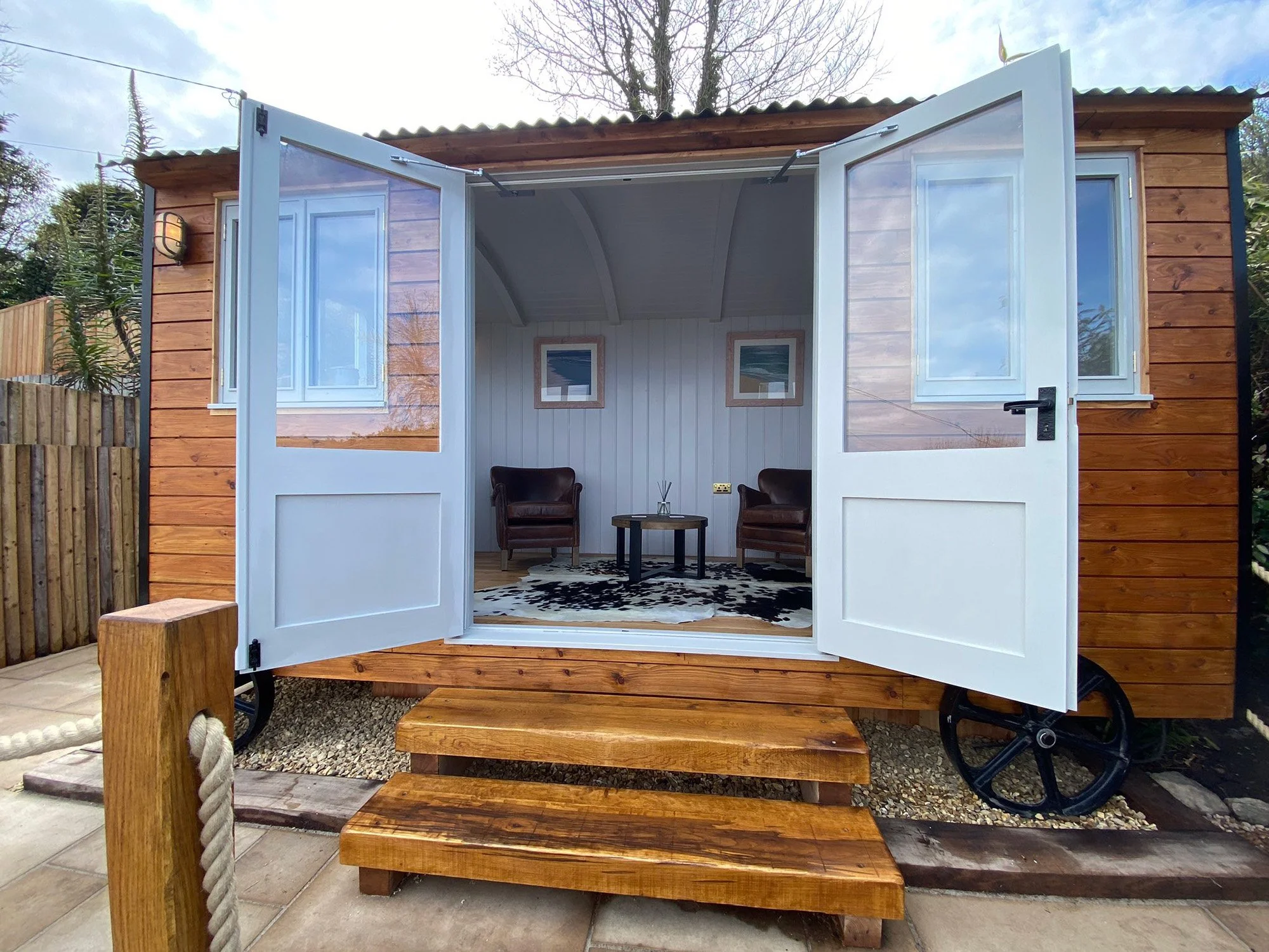 coast-to-coast-landscaping-projects-shepherd-hut-02.jpg