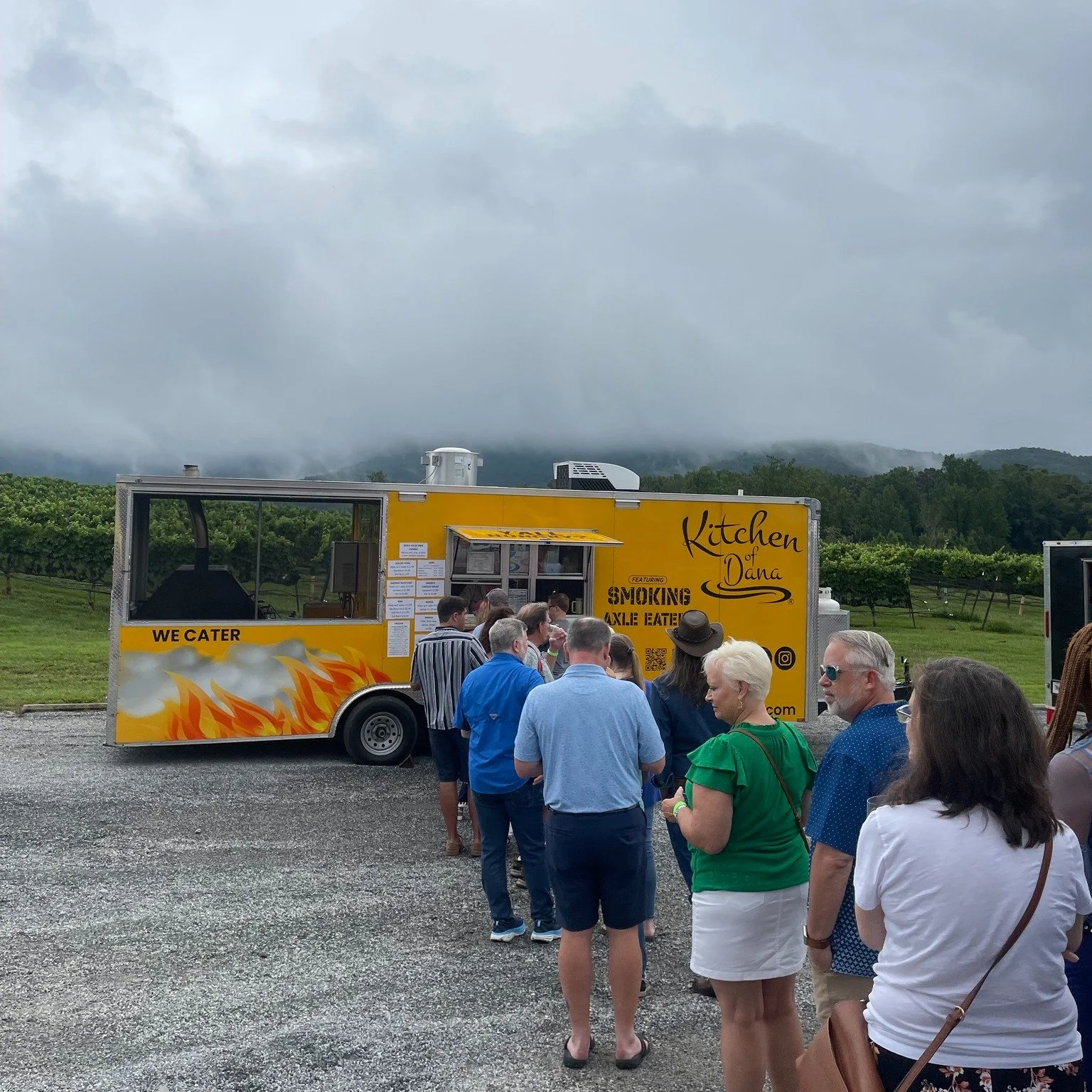 Reminder! We will be in Rabun tomorrow between the Walmart and The Home Depot from 1pm-7pm... 1551 US-441 N Clayton, GA 30525. We are looking forward to seeing everyone! 

#kitchenofdana #smokingaxleeatery #Georgia #foodtruck #yummy #foodtrailer #loo