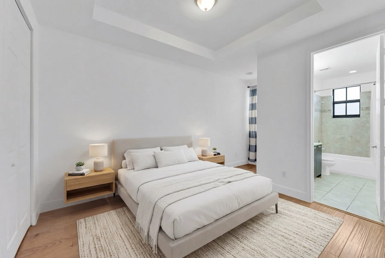 31f0a8f3-aa74-4bb7-aa33-b5bd11d5396c Large.jpeg