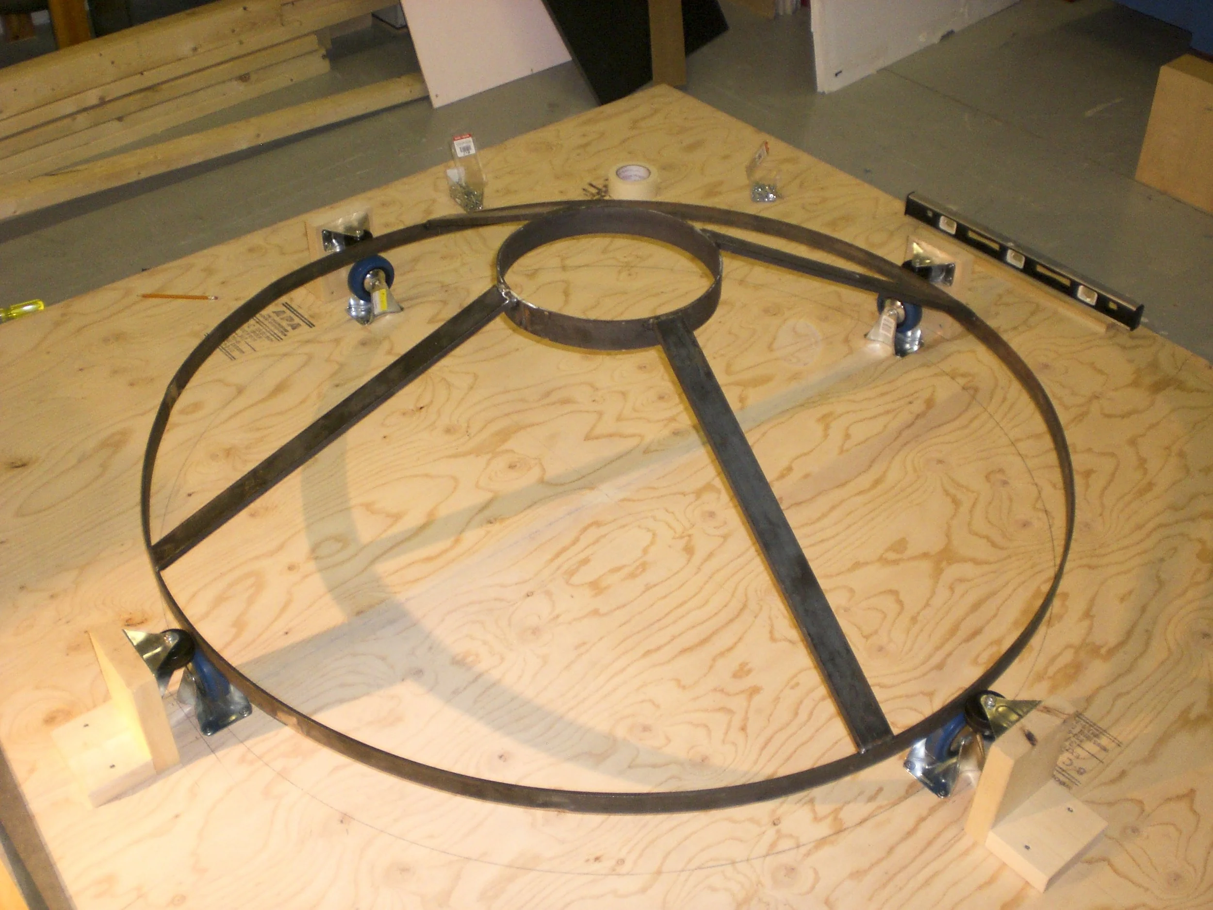 Lens rotation mechanism, 2010