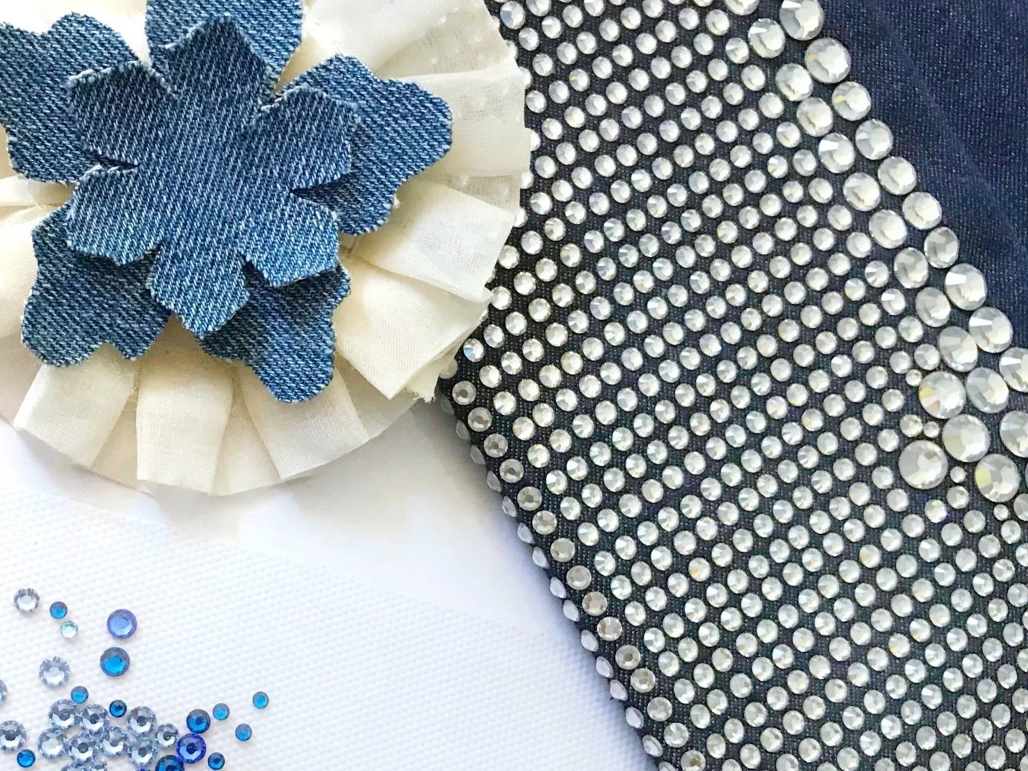 Perchè scegliere gli strass termoadesivi professionali per il tuo brand