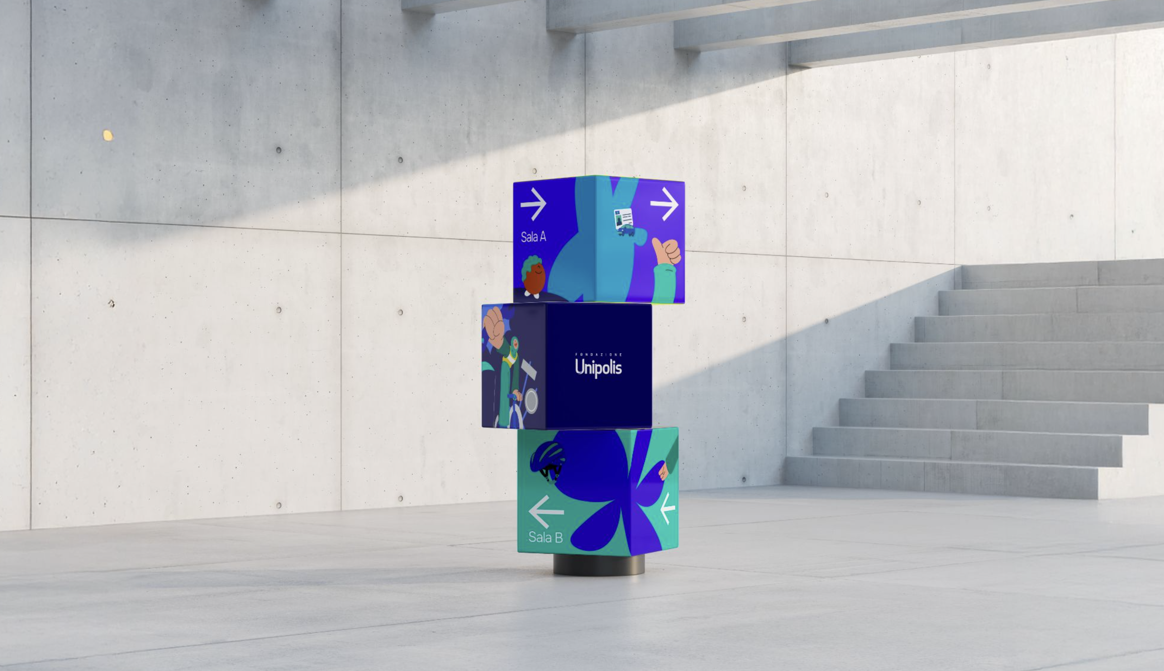 Installazione artistica con tre cubi colorati con disegni e testo, indicano direzioni e sale, situata all'aperto davanti a una parete di cemento e gradini.