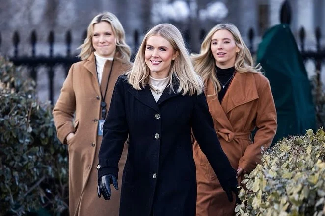 Is the blonde squad outshining the media? Who knew all it would take was a blonde or 3? Are OpEds even a thing anymore when Karoline with a K is giving us receipts? Karoline, Sonny, and Kieghan is giving Regina, Gretchen and Karen and we&rsquo;re oka