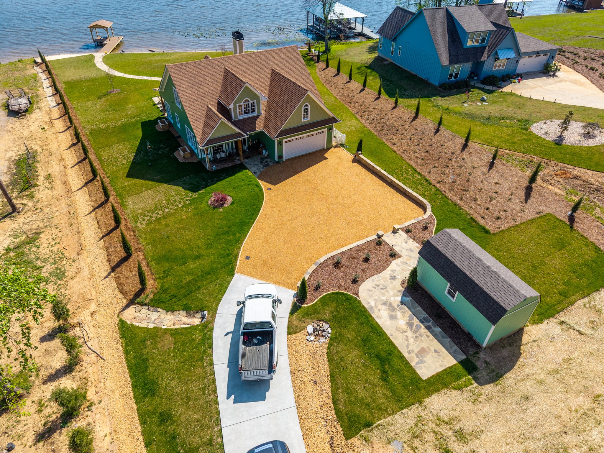 New build in Birmingham Alabama. Build your dream house on the lake in Shelby, Hoover, Birmingham Alabama