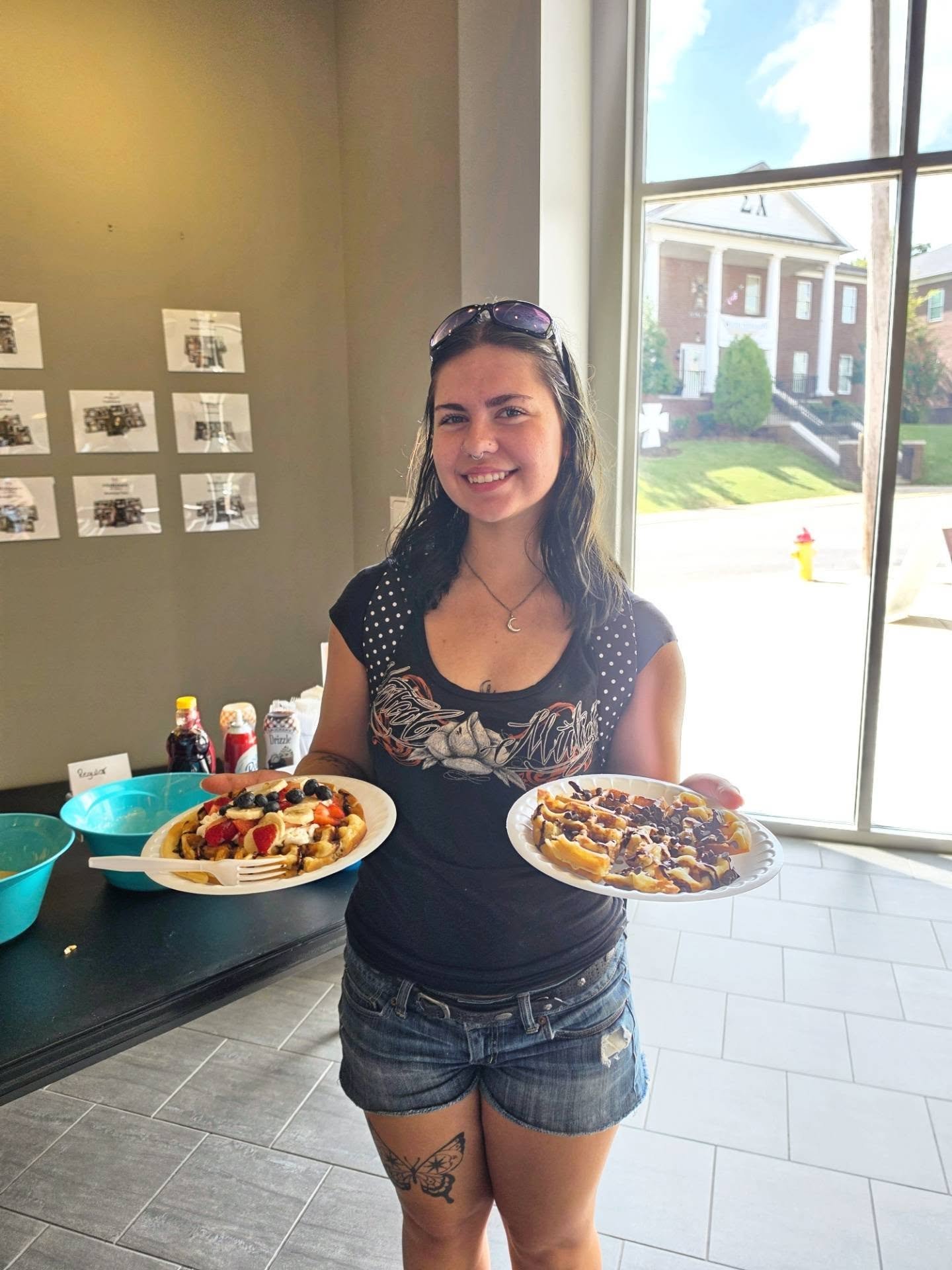 Waffle Wednesday was a hit! It will definitely be making a comeback 🧇👏

📢 Make sure to stay up to date with our monthly resident events. Flyers are posted throughout the outside doors on property as well! 

Next up - our fitness center grand re-op
