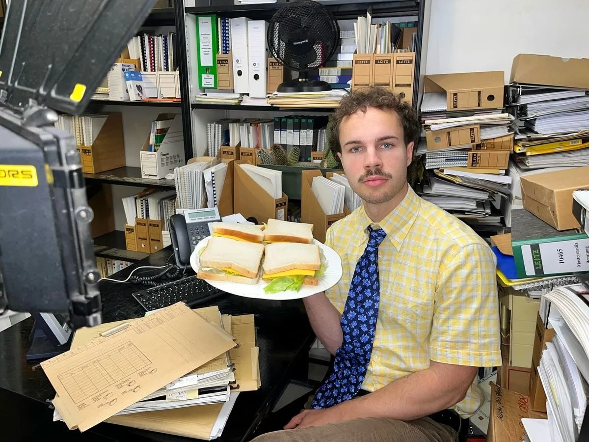 Fun times on set! 🫨

MUSIC VIDEO LINK IN BIO :-)