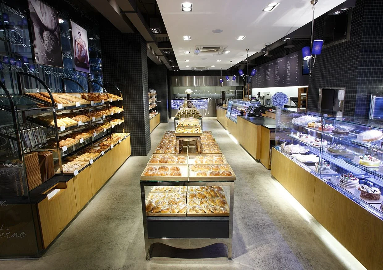 paris baguette.jpg