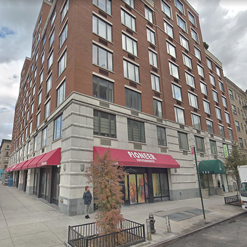Commercial Condo 11,000 sf |
Lenox Avenue, Harlem |
$2,500,000