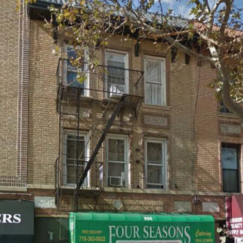 Mixed-Use Properties |
Rogers and Nostrand Aves, Crown Heights |
$1,165,000