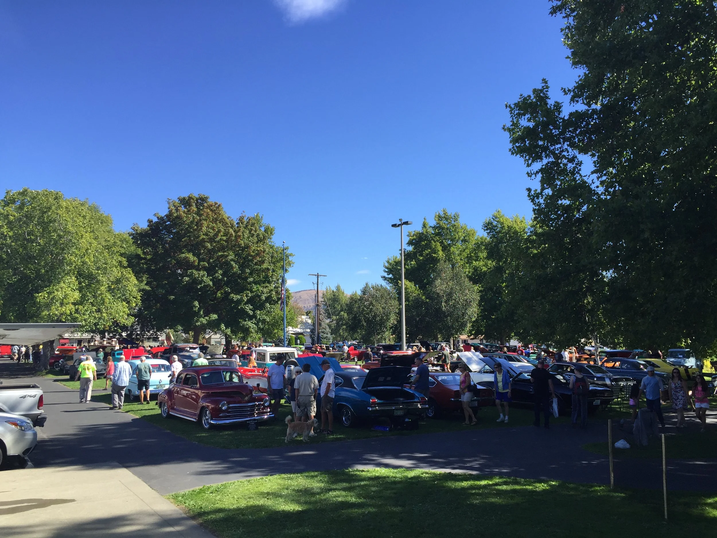 22nd Fall Into Chelan Car Show