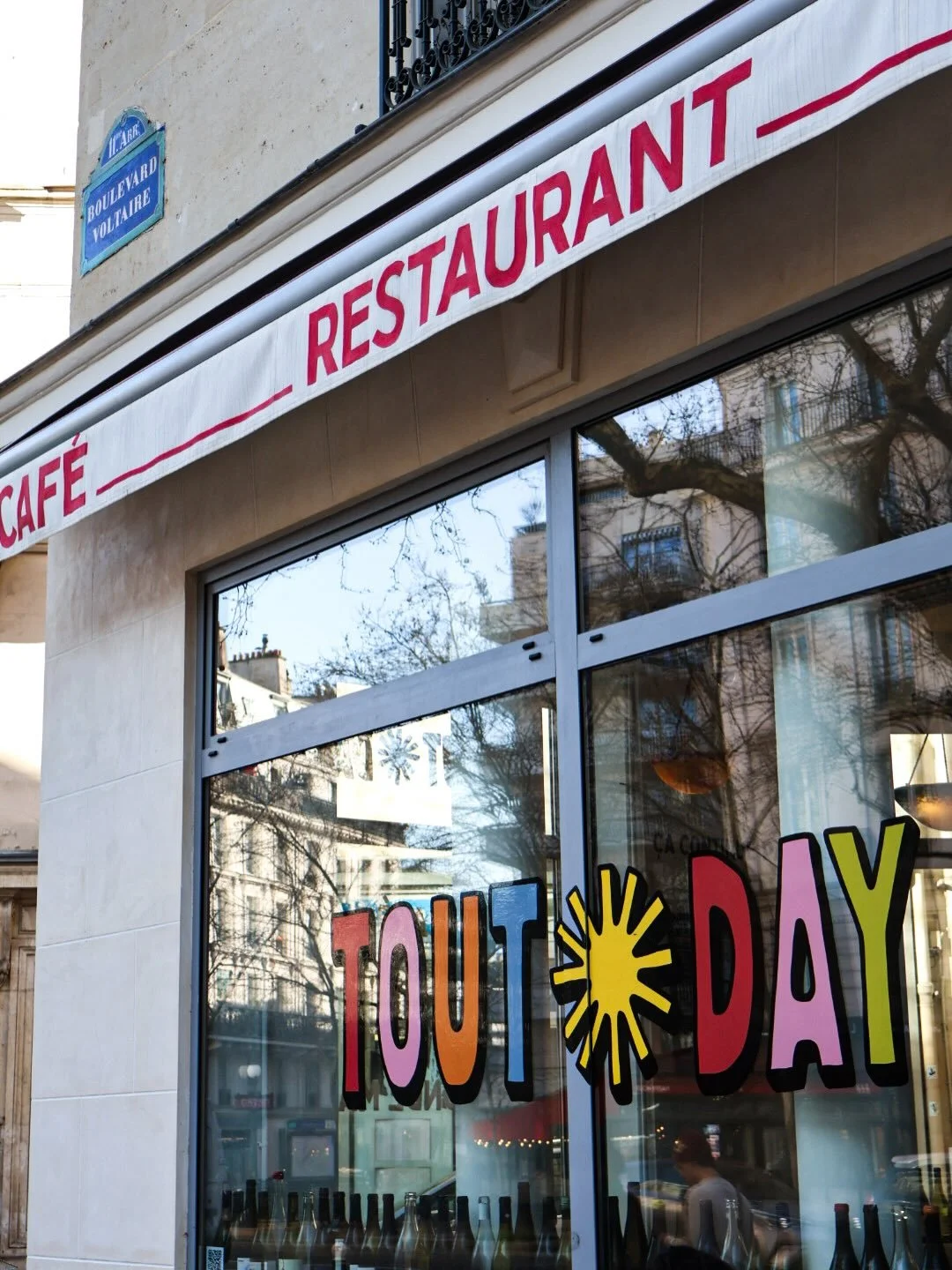 /CHEF.FES D&rsquo;ENTREPRISE : 

Clara Rohmer et Morgane Le Hir sont les fondatrices de @toutday , un lieu parisien qui brouille joyeusement les lignes entre table, &eacute;picerie et seconde main. Dans cet &eacute;pisode, elles reviennent sur la nai