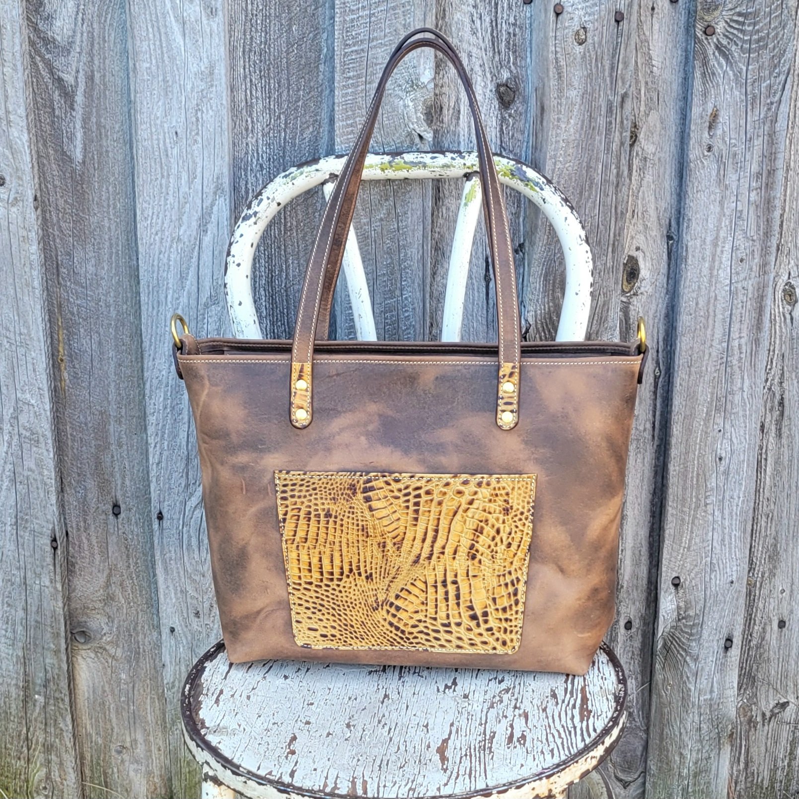 Handmade leather tote bag in Buckskin