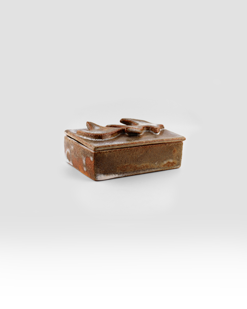 Boîte 001