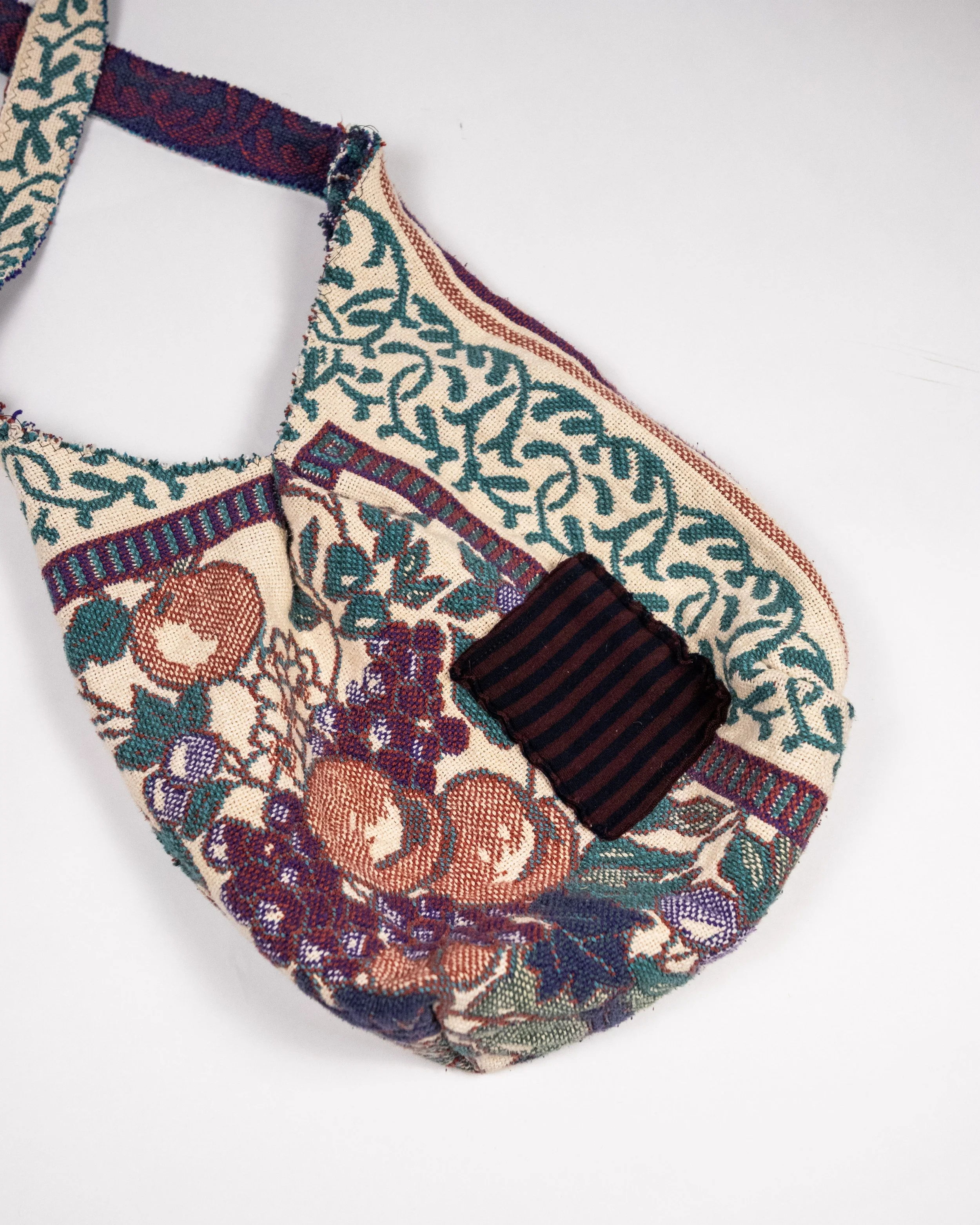 Berry Cross Over Bag