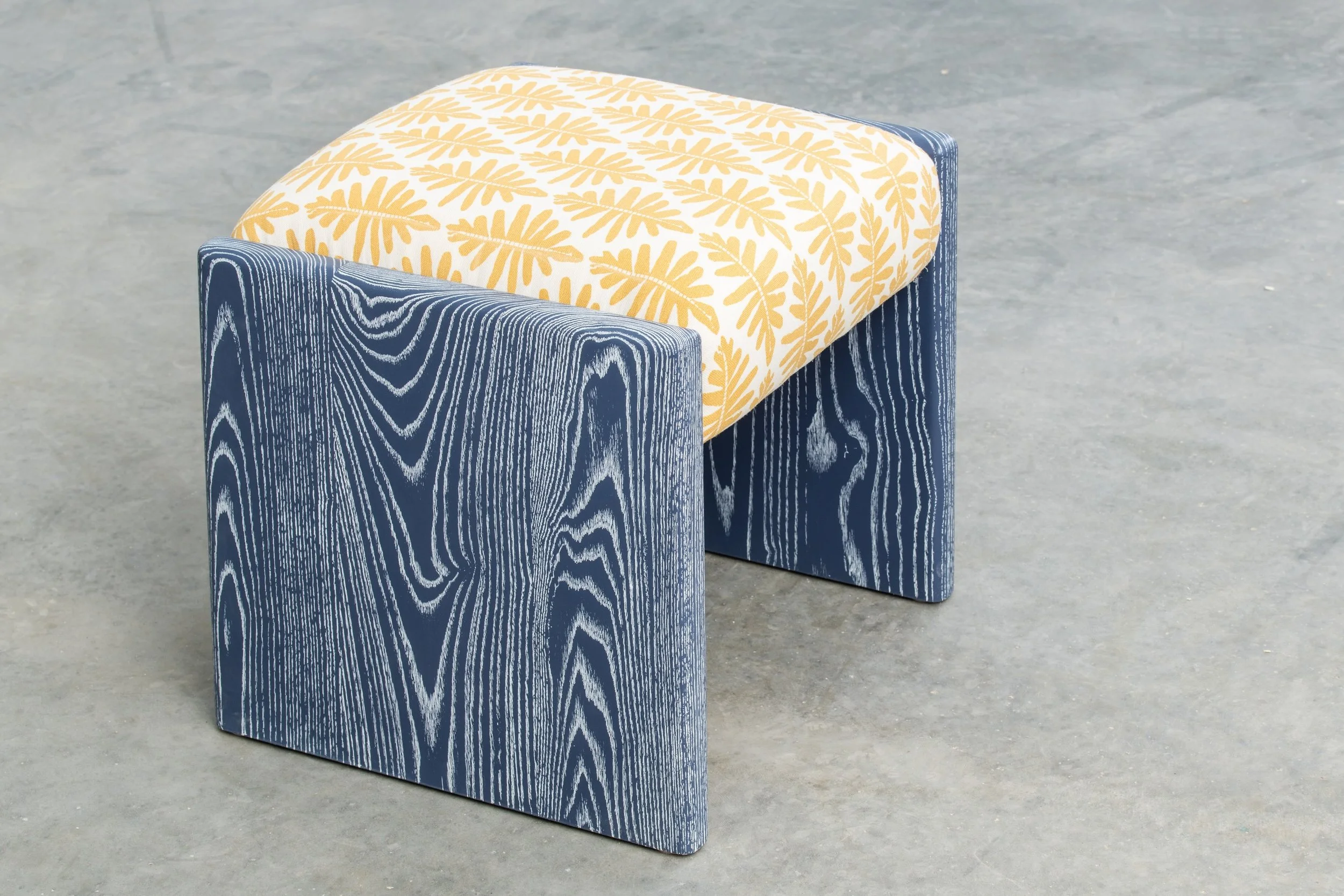 A little snack of Claize that feels like summer ☀️🌊

The Bryn Ottoman marks our debut into blending upholstery with our signature finish - shown in Regatta Claize paired with @vanessa_arbuthnott_fabrics Wild Fern in Ochre. 

One of one, now availabl