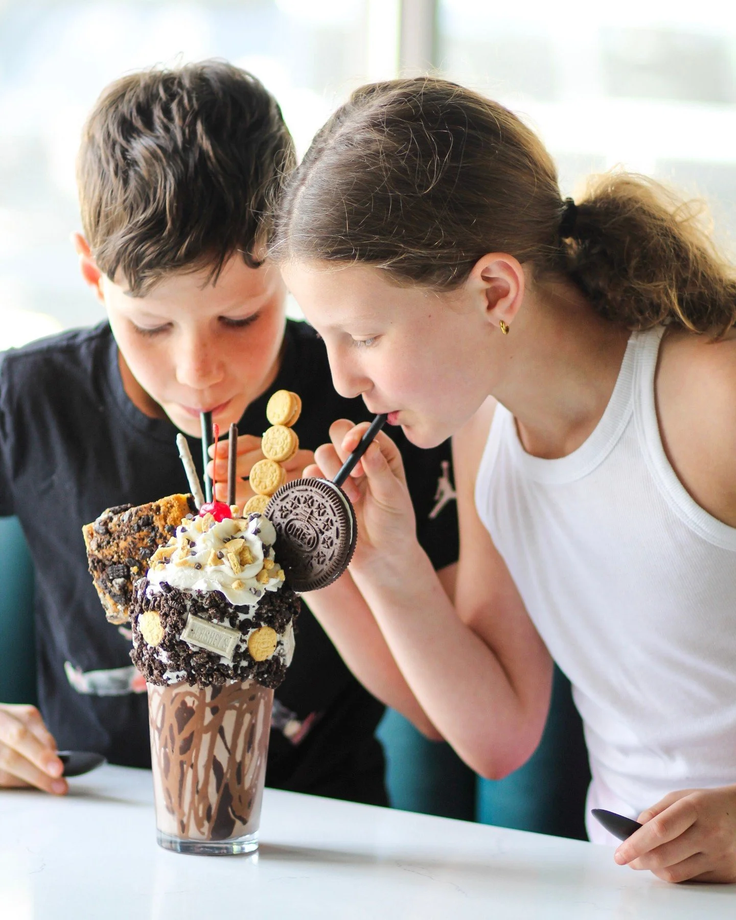These two lucky siblings got to try one of our new Extreme Milkshakes from the Spring and Summer menu - available in ONE WEEK on Wednesday April 15th. 

What do you think this Extreme Milkshake will be called? 🤔

#extrememilkshake #edibledc #dmveats