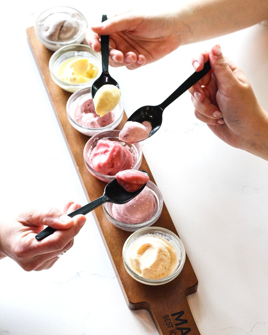What flavors would you choose for an ice cream flight?

Flavors pictured bottom to top 👇
🍑 Peach
🫐 Blueberry
🩷 Raspberry Sorbet
🍓 Strawberry
🍋 Lemon Chiffon
🍫 Brownie Batter

#icecreamflight #bethesdaeats #bethesdamd