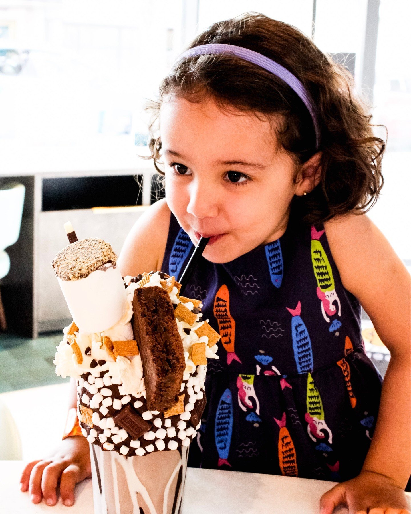 The sheer joy of an Extreme Gimme S'more Milkshake. 🍫

#gimmesmore #smores #dmvfoodies