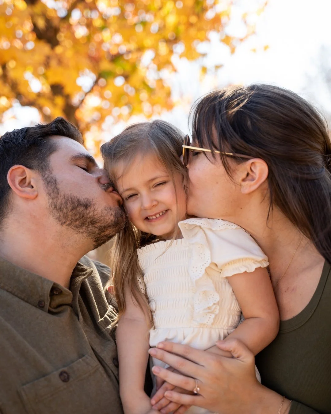 Imagine having these to look back on in 10 years! It's not too late to secure a spot for fam pics this spring!! All sessions are $400/hr. DM me for availability!!

 #DFWPhotographer
#FamilyPhotoshoot
#LifestyleFamilyPhotography
#DFWMoms
