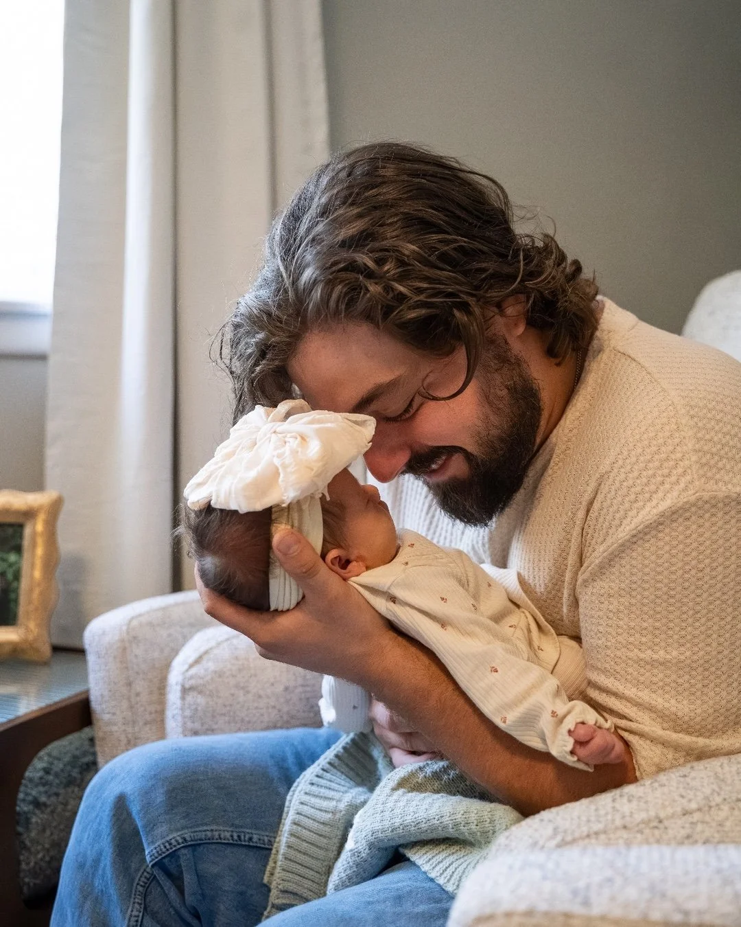 girl dad!! #DFWPhotographer
#FamilyPhotoshoot
#dfwnewbornphoto
#DFWMoms