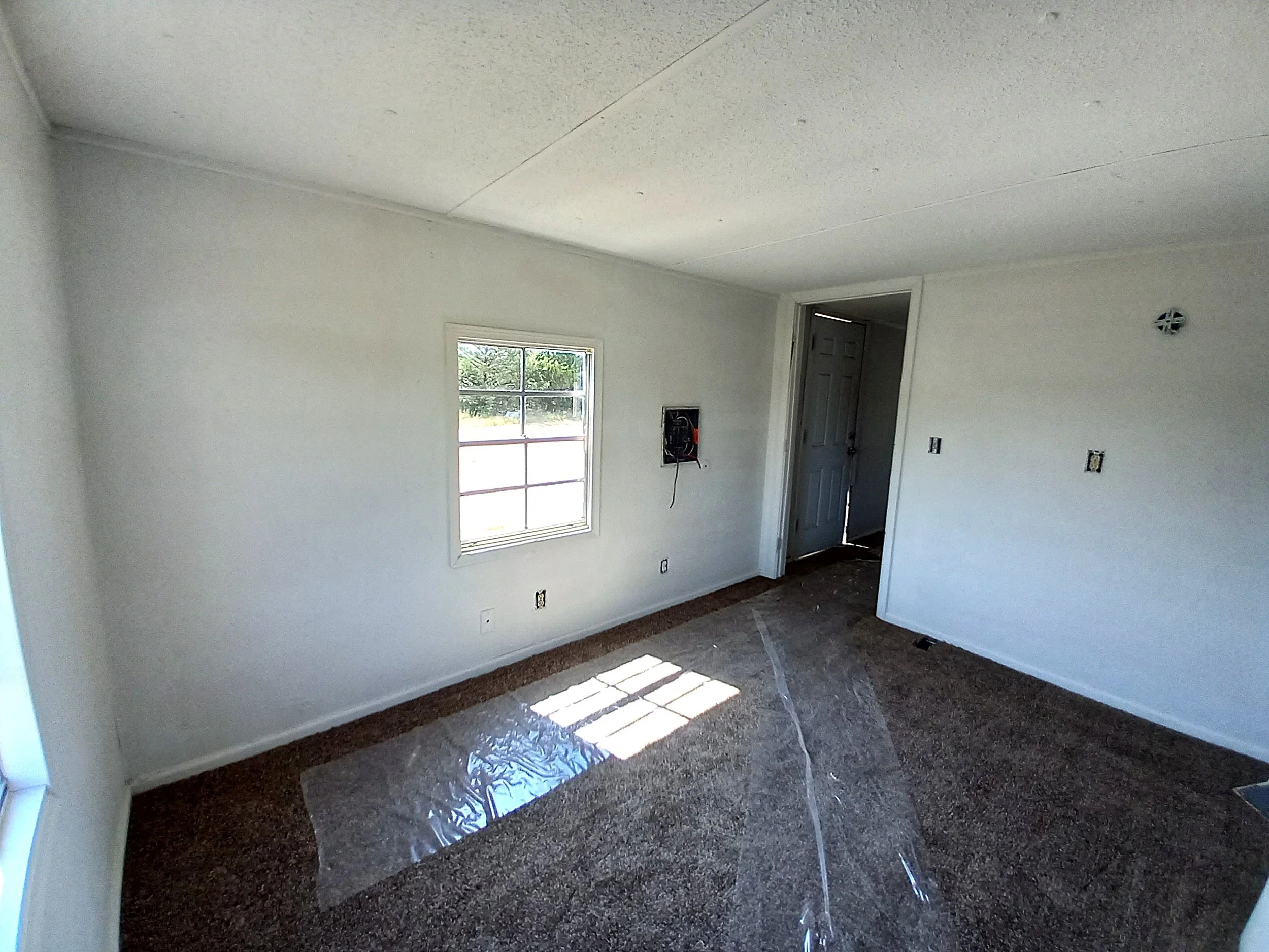 24 Master Bedroom 2.jpg