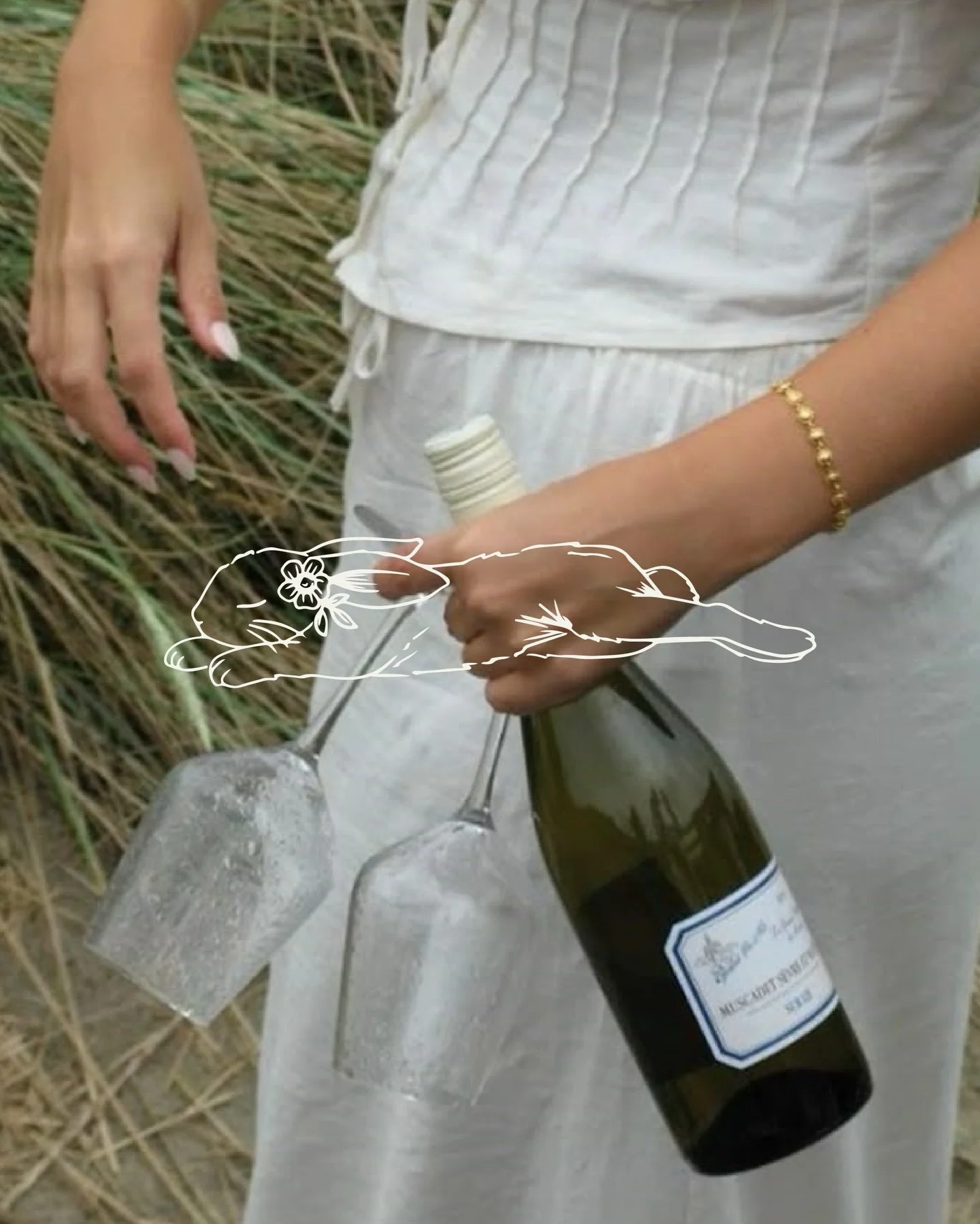 new year, new beginnings. new logos and business name coming soon 🐇

&mdash;&mdash;&mdash;
{ branding, design studio, custom logo design, graphic design, brand storytelling, creative project, typography, color palette, design services, artful design