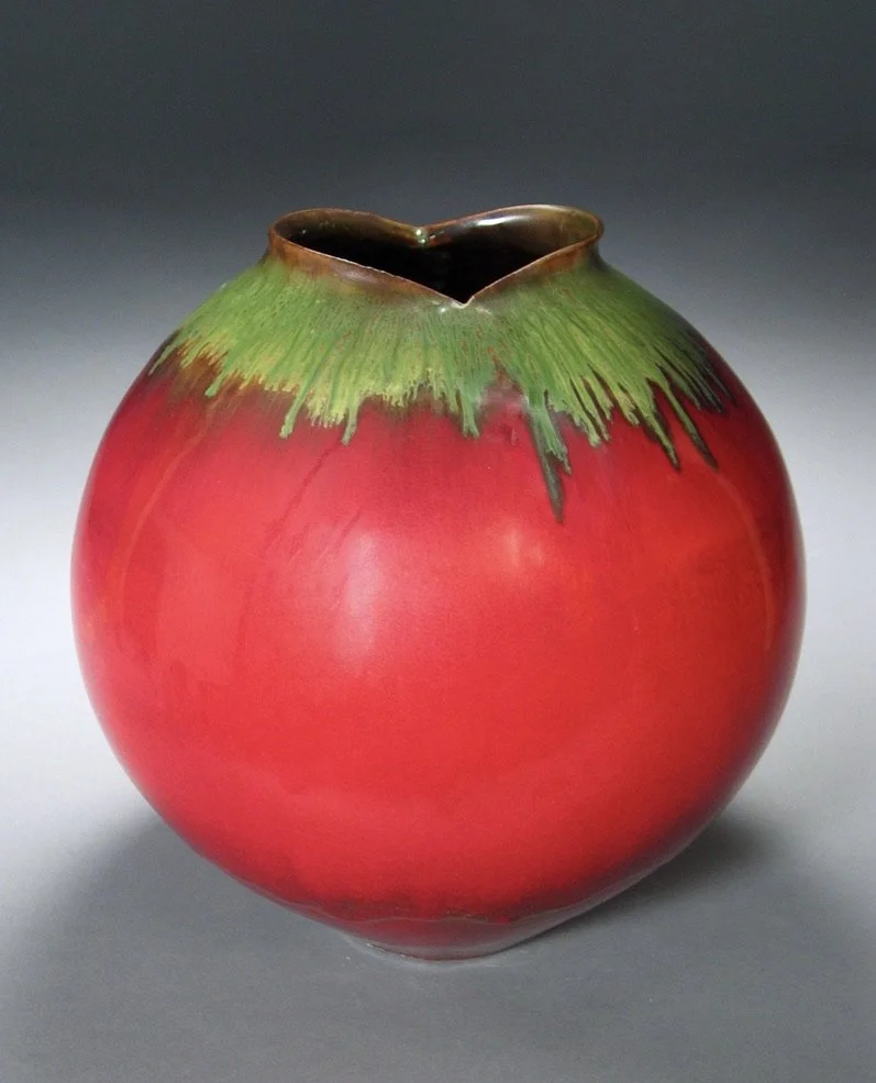 Liz Lescault, ceramic vessel