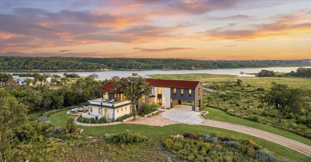 𝗧𝘂𝗿𝗻 𝘁𝗮𝘅𝗲𝘀 𝗶𝗻𝘁𝗼 𝗹𝗮𝗸𝗲 𝘃𝗶𝗲𝘄𝘀. Lake Travis living. Contract by the end of October and enjoy $1.5M in tax benefits* and start generating $𝟭𝟴-$𝟮𝟬𝗞 𝗼𝗳 𝗺𝗼𝗻𝘁𝗵𝗹𝘆 𝗶𝗻𝗰𝗼𝗺𝗲.

&rarr; 𝗚𝗨𝗔𝗥𝗔𝗡𝗧𝗘𝗘𝗗 𝗙𝗜𝗫𝗘𝗗 𝗠𝗢𝗡?